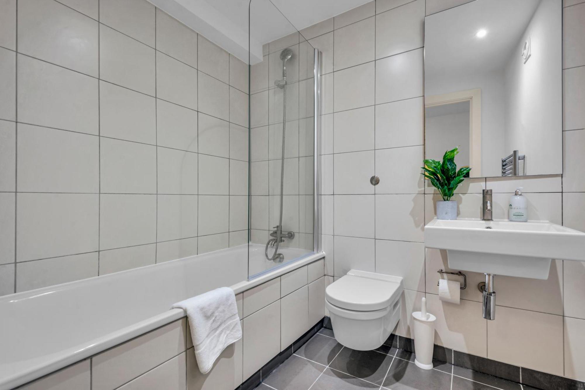 Mysquare One Bedroom Serviced Apartment Near St Paul'S Blackfriars لندن المظهر الخارجي الصورة