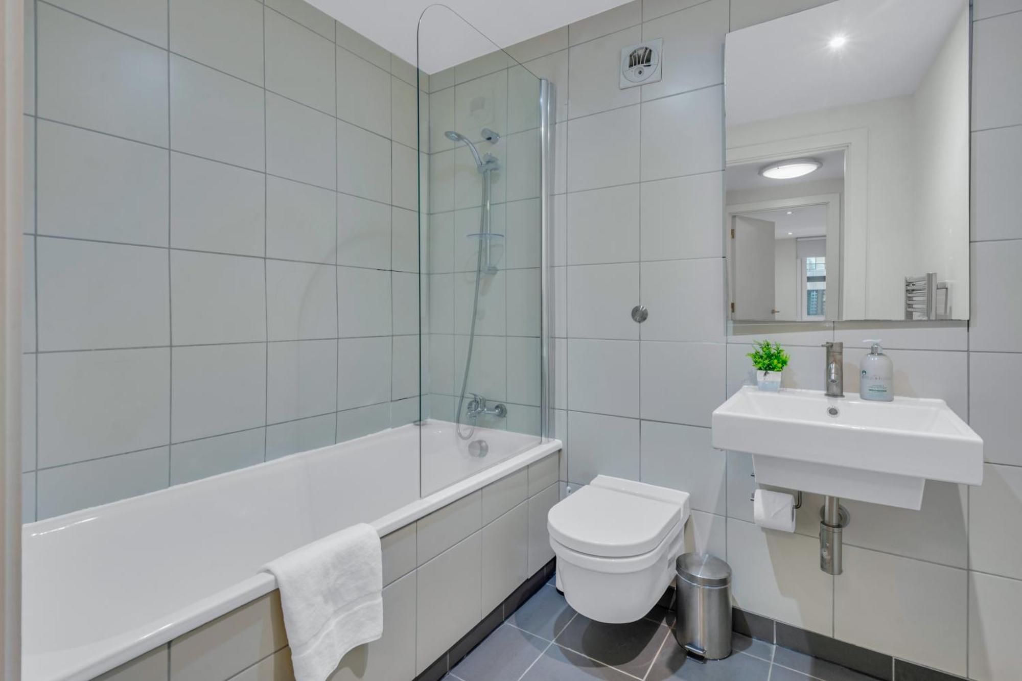 Mysquare One Bedroom Serviced Apartment Near St Paul'S Blackfriars لندن المظهر الخارجي الصورة