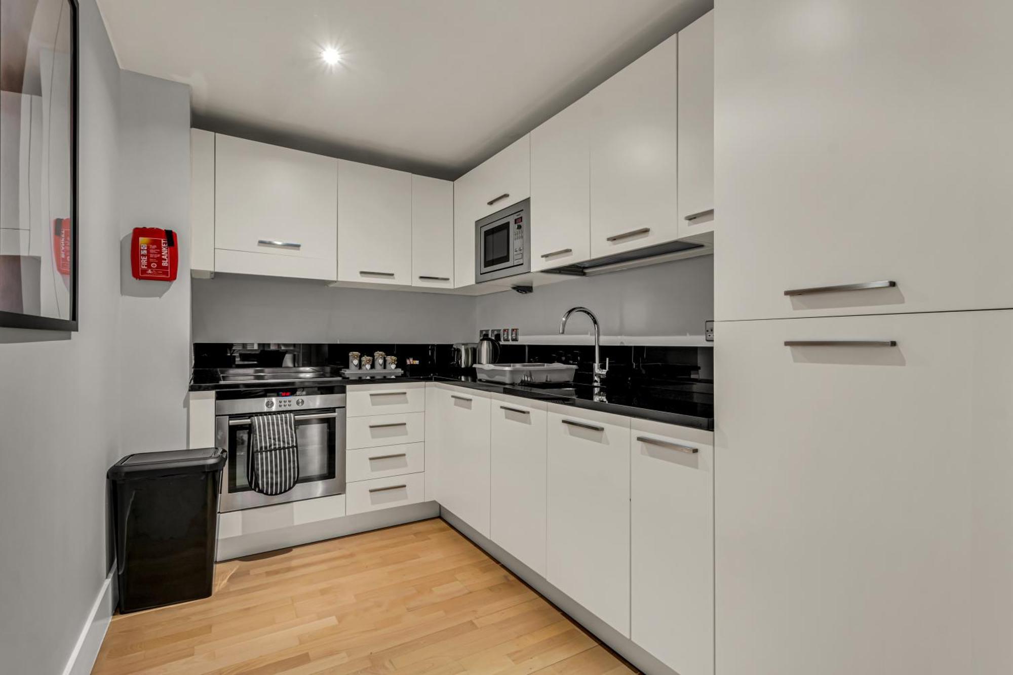 Mysquare One Bedroom Serviced Apartment Near St Paul'S Blackfriars لندن المظهر الخارجي الصورة